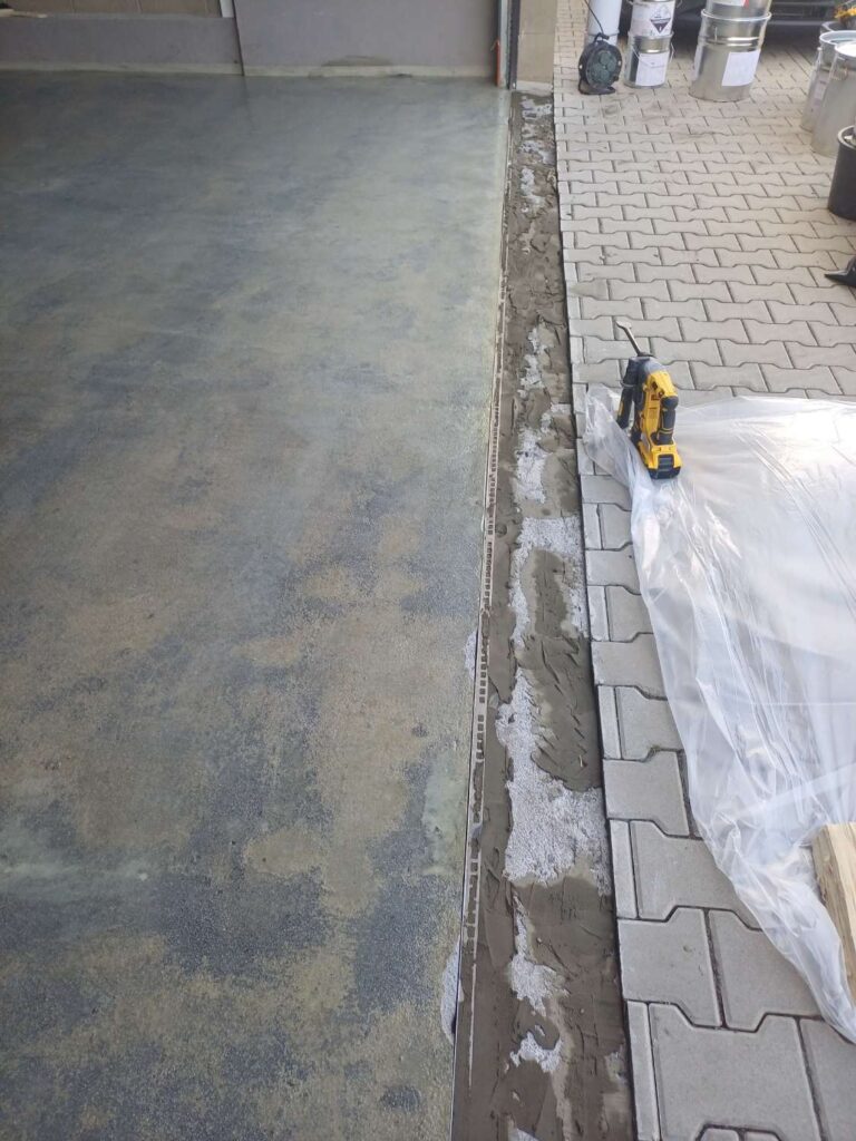 oprava betonu pomocí hmoty fast fix